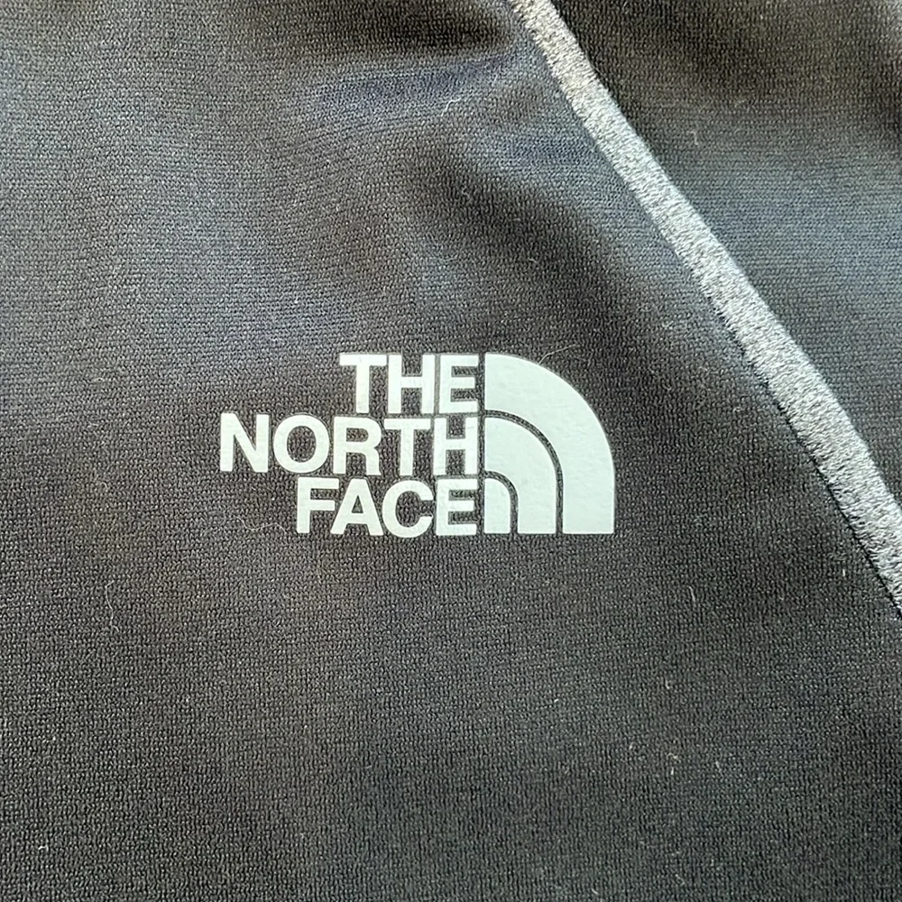 Women’s The North Face Zip Up Jacket/Coat. Size S/P. Excellent Condition.